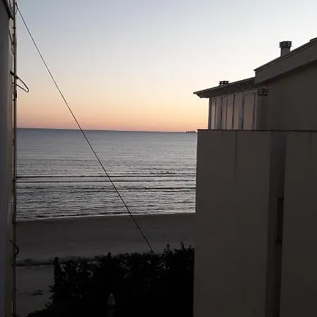 Apartment Seaside Deluxe For Long Term *