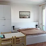 Апартаменты Seaside Deluxe For Long Term